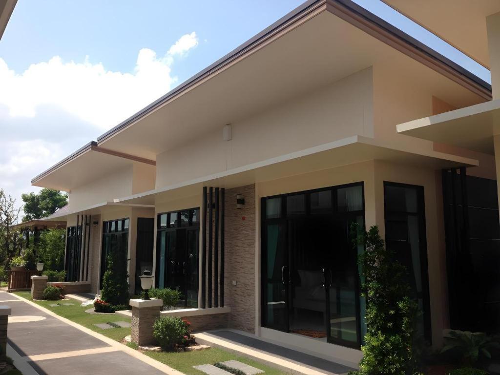 Med Room Korat Nakhonratcsaszima Kültér fotó